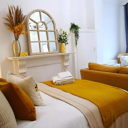 Bright London Garden Studio! Exterior photo