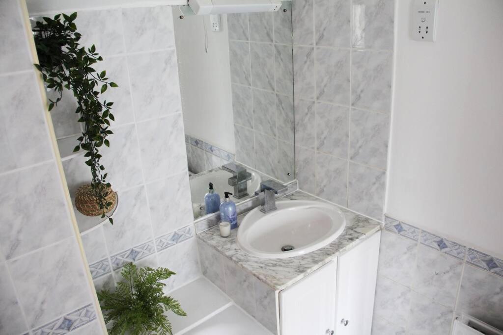Bright Garden Studio! Appartement *